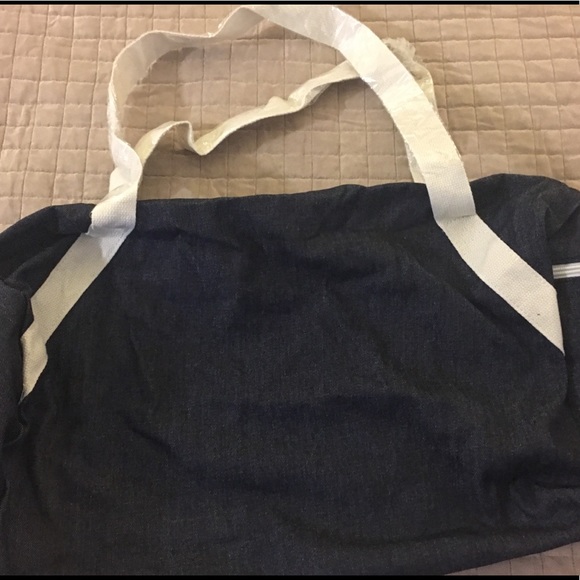 Meet Me at the Barre Zipper Gym Bag - Picture 4 of 4